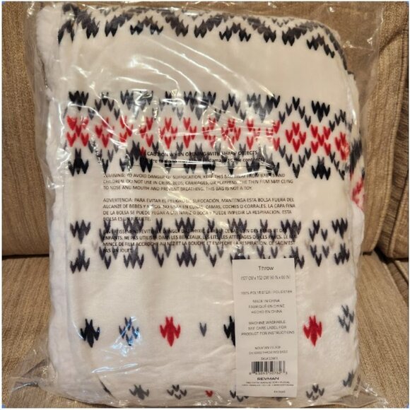 NWT Eddie Bauer Sherpa & Brushed Fleece Throw, Mountain Village Red, - Picture 3 of 11